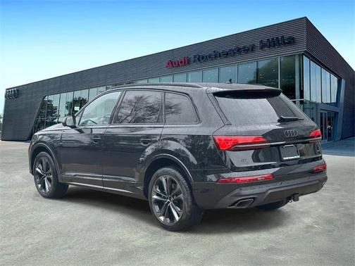 2025 Audi Q7 55 Prestige