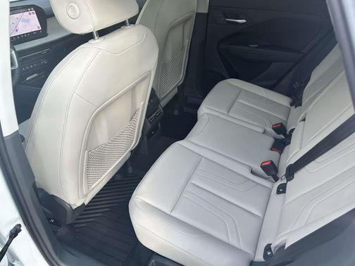 Glacier White Metallic 2026 Audi Q3 TFSI quattro S tronic