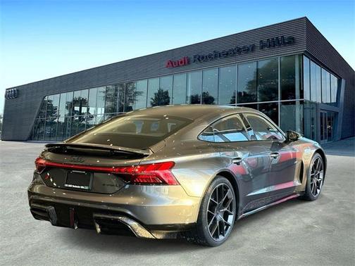 2025 Audi RS e-tron GT performance