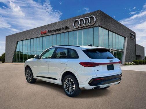 Glacier White 2026 Audi Q5 Premium TFSI quattro S tronic