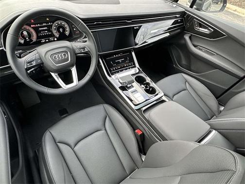 2026 Audi Q7 55 Premium Plus