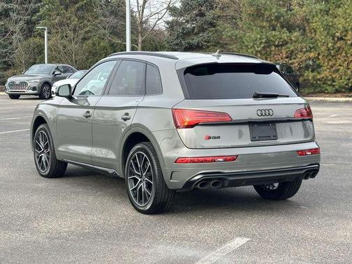 Chronos Gray Metallic 2023 Audi SQ5 3.0T Premium Plus