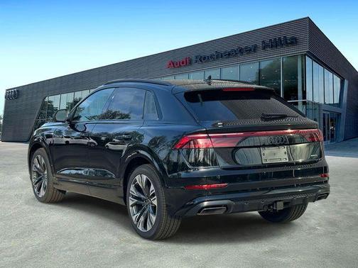Mythos Black Metallic 2026 Audi Q8 55 Premium Plus