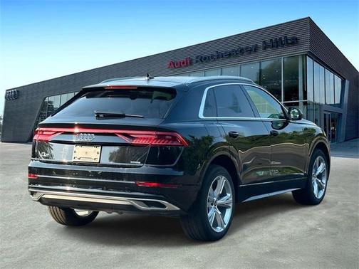 2022 Audi Q8 55 Premium