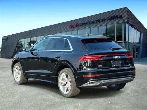 2022 Audi Q8 55 Premium