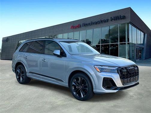 2025 Audi Q7 45 Premium Plus