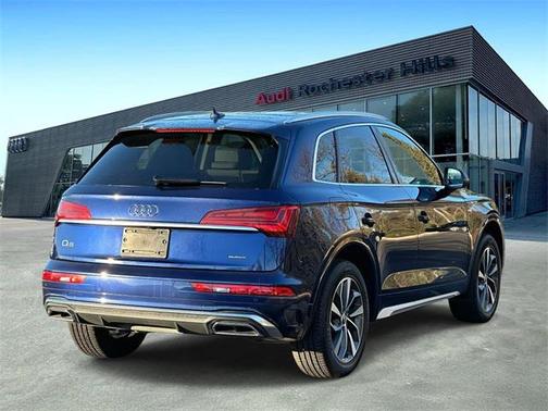 2022 Audi Q5 45 S line Premium Plus