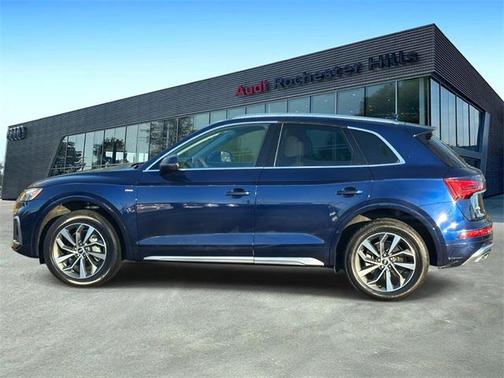 2022 Audi Q5 45 S line Premium Plus