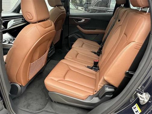 2025 Audi Q7 45 Premium Plus