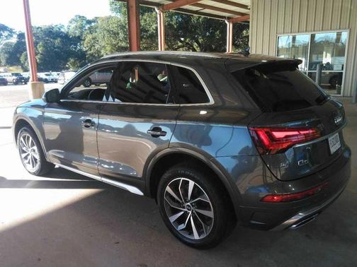 2023 Audi Q5 45 S line quattro Premium