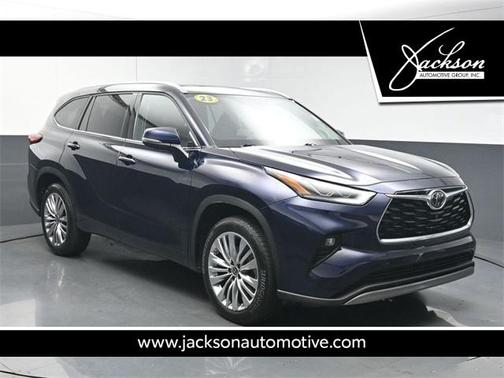 2023 Toyota Highlander Platinum