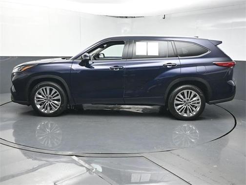 2023 Toyota Highlander Platinum