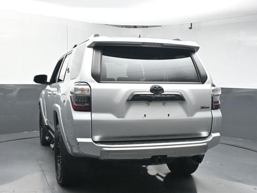 2022 Toyota 4Runner TRD Off Road