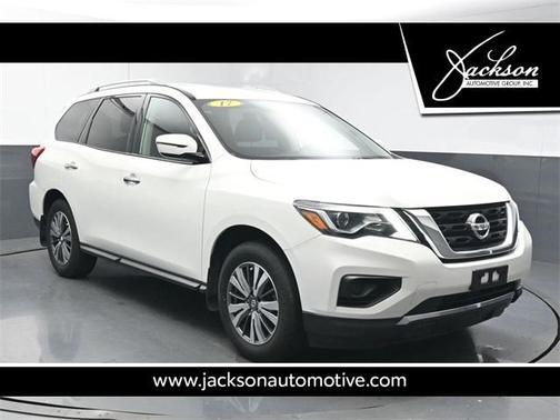 2017 Nissan Pathfinder S