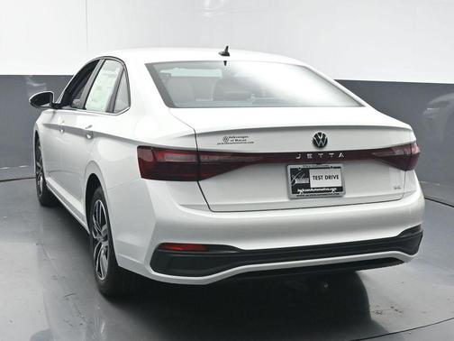 2025 Volkswagen Jetta 1.5T SE