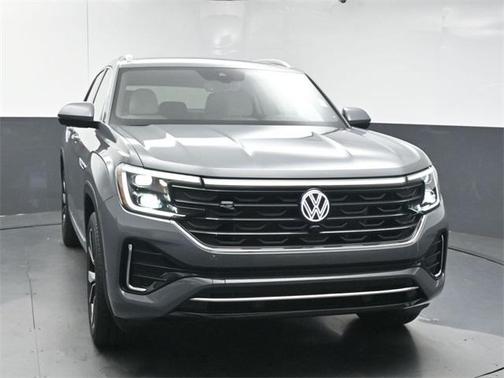 2025 Volkswagen Atlas Cross Sport 2.0T SEL Premium R-Line
