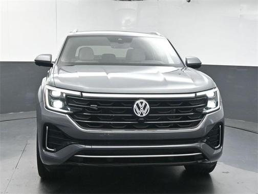 2025 Volkswagen Atlas Cross Sport 2.0T SEL Premium R-Line