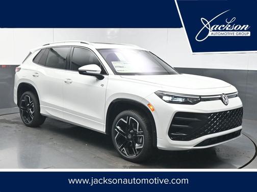 2026 Volkswagen Tiguan 2.0T SEL R-Line