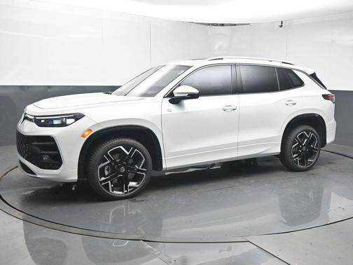 2026 Volkswagen Tiguan 2.0T SEL R-Line