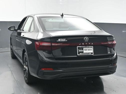 2025 Volkswagen Jetta 1.5T SE