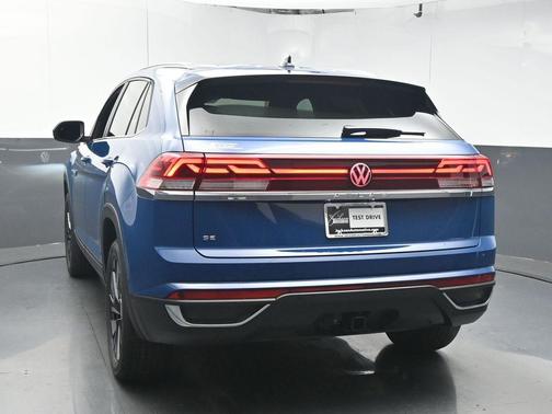 2026 Volkswagen Atlas Cross Sport 2.0T SE