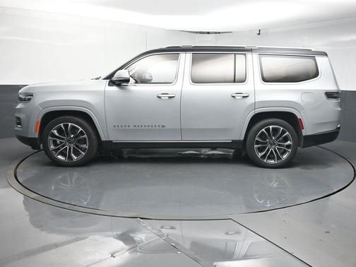2022 Jeep Grand Wagoneer Series III