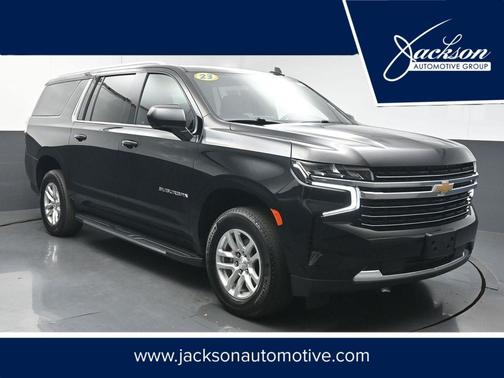 2023 Chevrolet Suburban LT