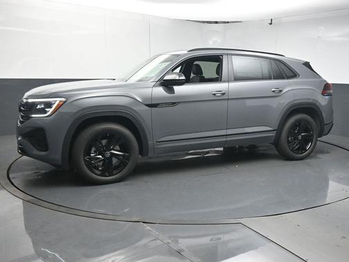 2026 Volkswagen Atlas Cross Sport 2.0T SEL R-Line Black