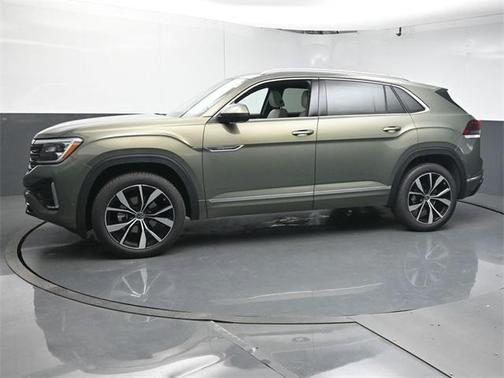 2025 Volkswagen Atlas Cross Sport 2.0T SEL Premium R-Line