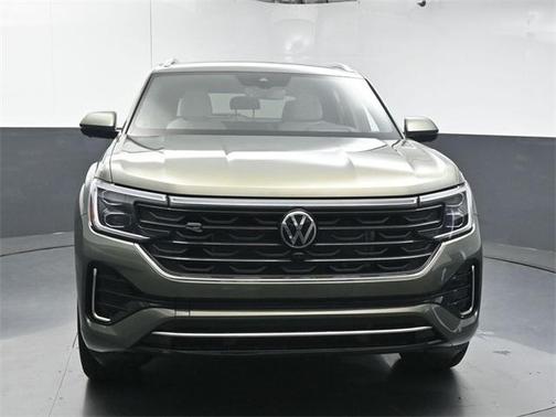 2025 Volkswagen Atlas Cross Sport 2.0T SEL Premium R-Line