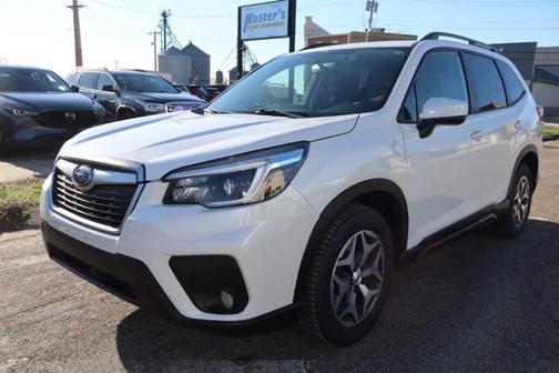 Crystal White Pearl 2021 Subaru Forester Premium