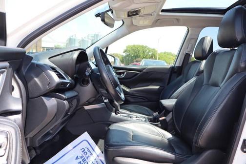 Crystal White Pearl 2019 Subaru Forester Limited