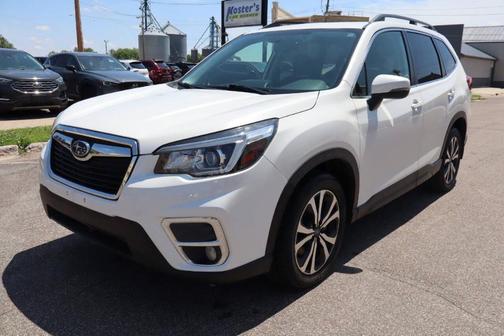 Crystal White Pearl 2019 Subaru Forester Limited