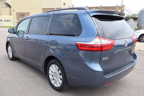 2016 Toyota Sienna XLE Premium