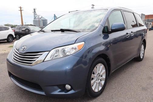 2016 Toyota Sienna XLE Premium