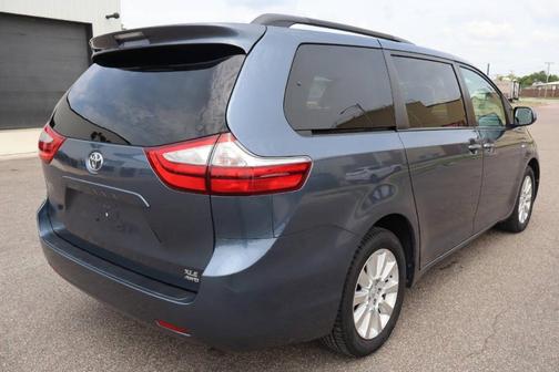 2016 Toyota Sienna XLE Premium