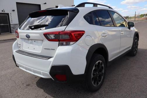 Crystal White Pearl 2021 Subaru Crosstrek Premium