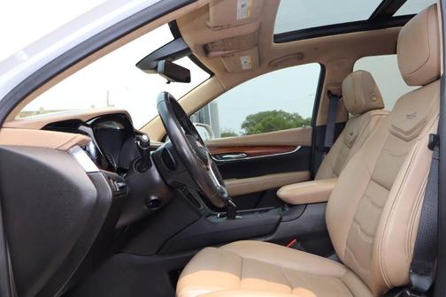 2019 Cadillac XT5 Platinum