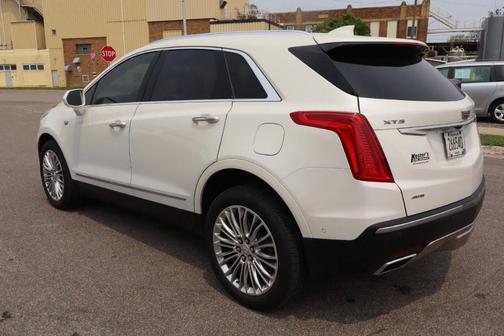2019 Cadillac XT5 Platinum