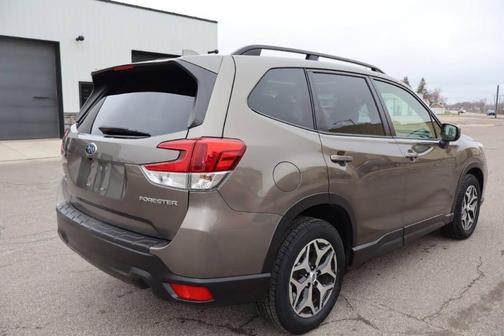 Sepia Bronze Metallic 2020 Subaru Forester Premium