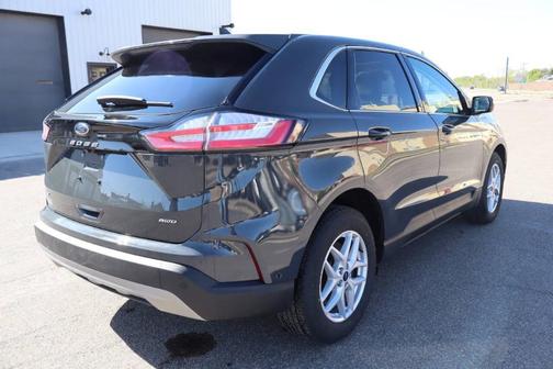 Gray 2021 Ford Edge SEL