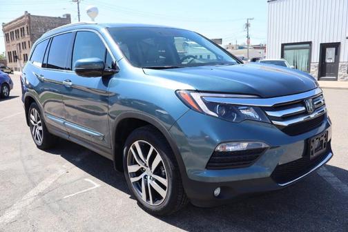 Blue 2017 Honda Pilot Elite