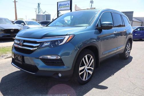 Blue 2017 Honda Pilot Elite