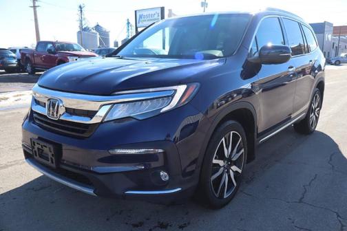 2022 Honda Pilot Touring 8-Passenger