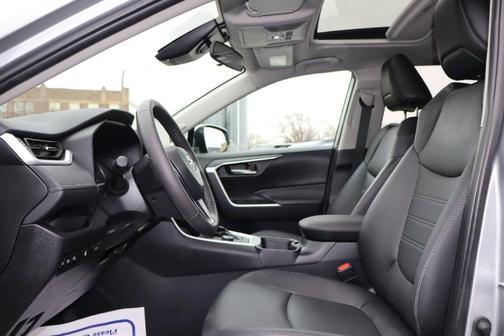 2025 Toyota RAV4 Hybrid XLE Premium