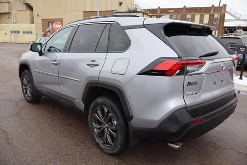 2025 Toyota RAV4 Hybrid XLE Premium