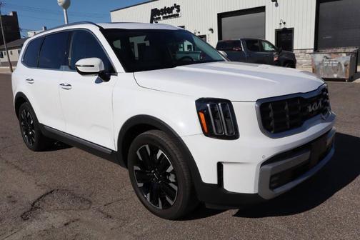 White 2023 Kia Telluride SX