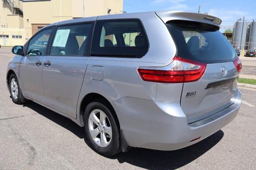 2017 Toyota Sienna L
