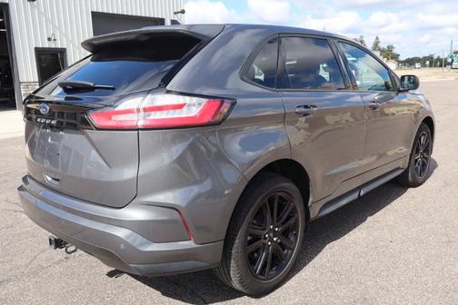 2022 Ford Edge ST Line
