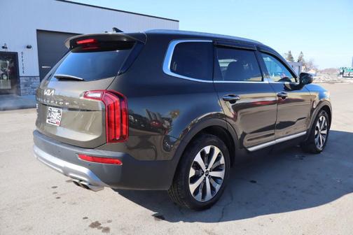 2022 Kia Telluride S